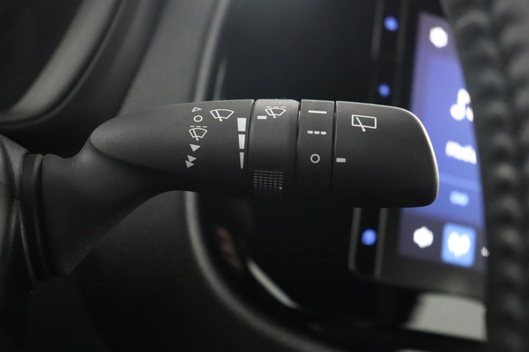 Toyota Aygo X - 1.0 VVT-i MT Play 28