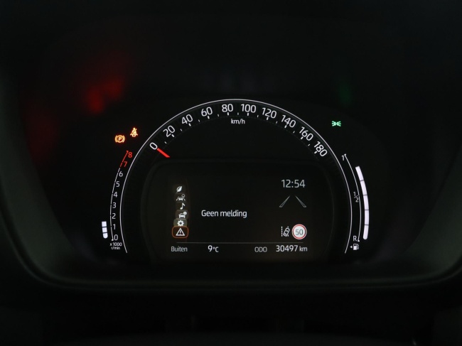 Toyota Aygo X - 1.0 VVT-i MT Play