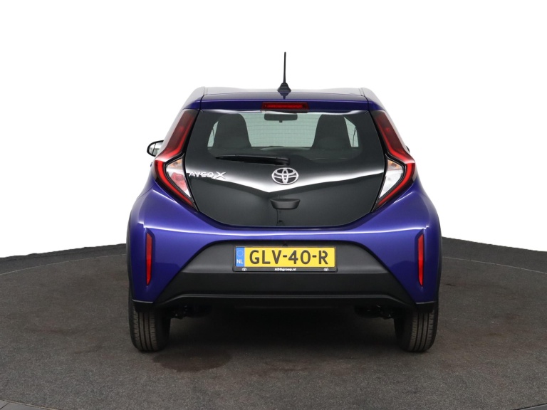 Toyota Aygo X - 1.0 VVT-i MT Play 53
