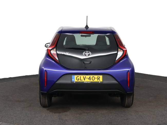Toyota Aygo X - 1.0 VVT-i MT Play