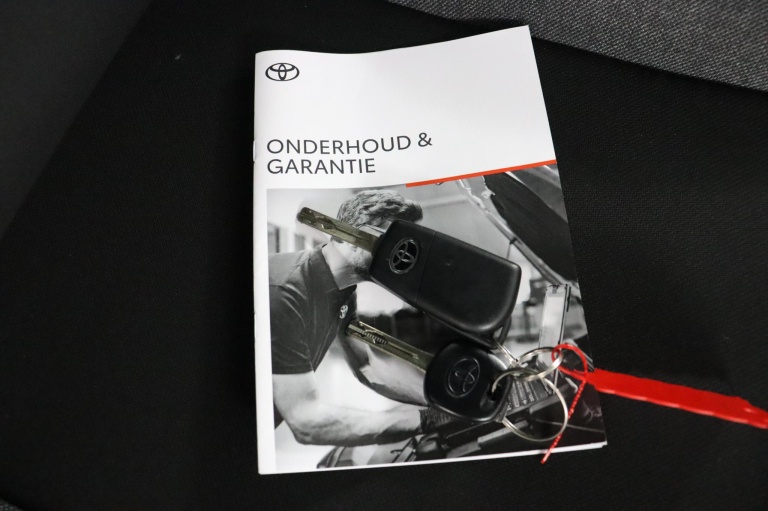 Toyota Aygo X - 1.0 VVT-i MT Play 9