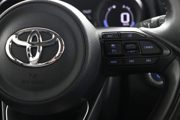 Toyota Yaris - 1.5 Hybrid First Edition 21