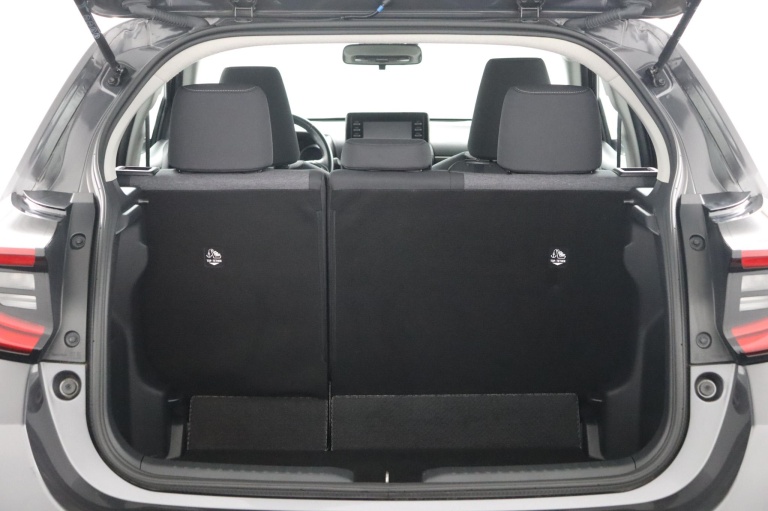 Toyota Yaris - 1.5 Hybrid First Edition 24