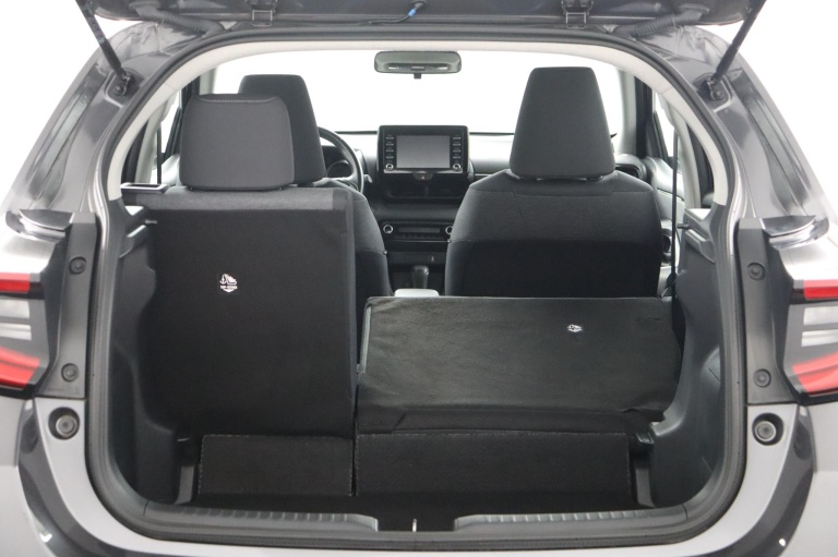 Toyota Yaris - 1.5 Hybrid First Edition 25