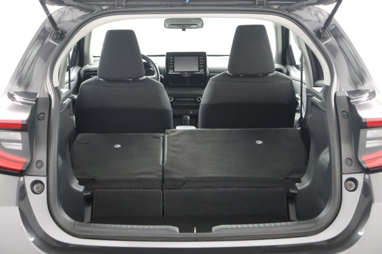 Toyota Yaris - 1.5 Hybrid First Edition 26