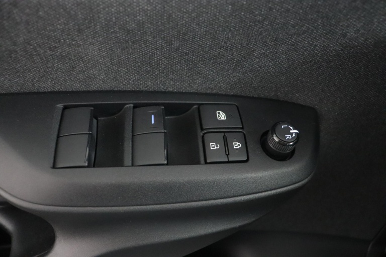 Toyota Yaris - 1.5 Hybrid First Edition 30