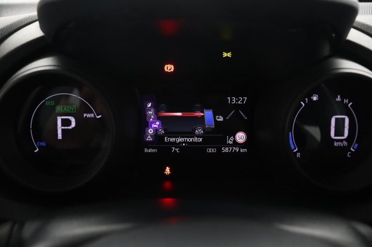 Toyota Yaris - 1.5 Hybrid First Edition 44