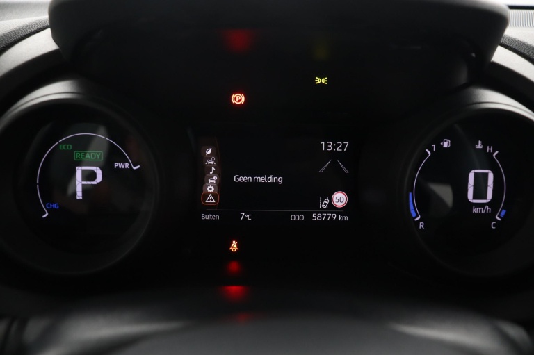 Toyota Yaris - 1.5 Hybrid First Edition 46