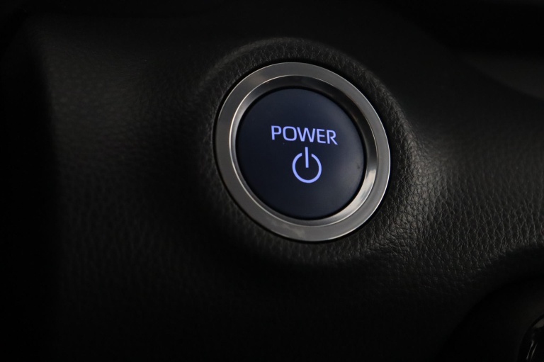 Toyota Yaris - 1.5 Hybrid First Edition 48