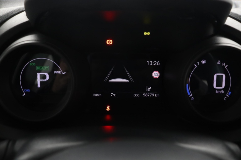 Toyota Yaris - 1.5 Hybrid First Edition 6