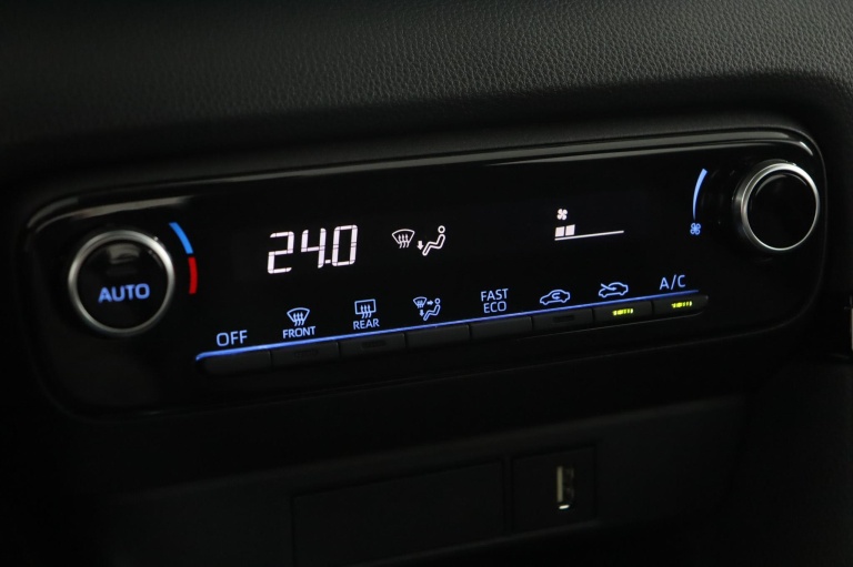 Toyota Yaris - 1.5 Hybrid First Edition 7