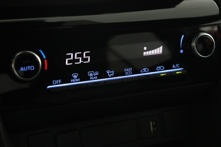 Toyota Yaris Cross - 1.5 Hybrid First Edition 6