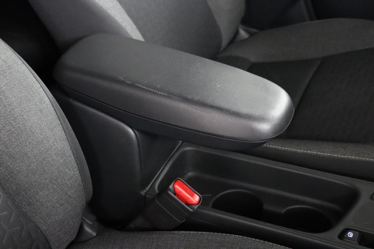 Toyota Yaris Cross - 1.5 Hybrid First Edition 64