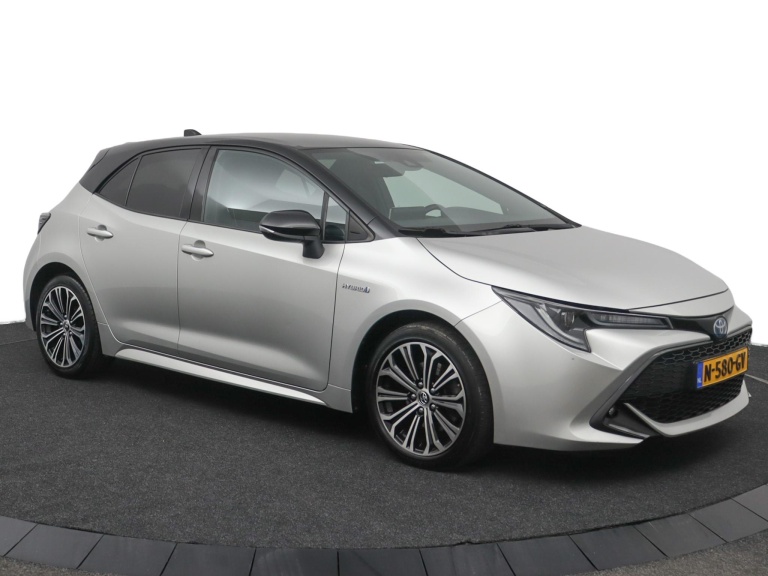 Toyota Corolla - 2.0 Hybrid Bi-tone 13
