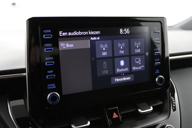 Toyota Corolla - 2.0 Hybrid Bi-tone 42