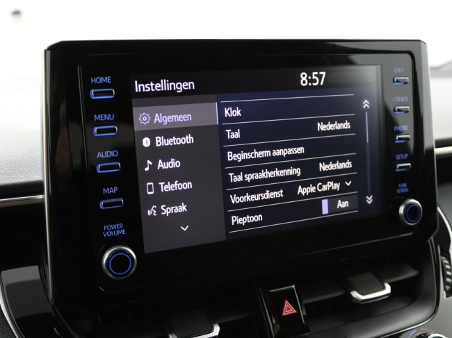 Toyota Corolla - 2.0 Hybrid Bi-tone