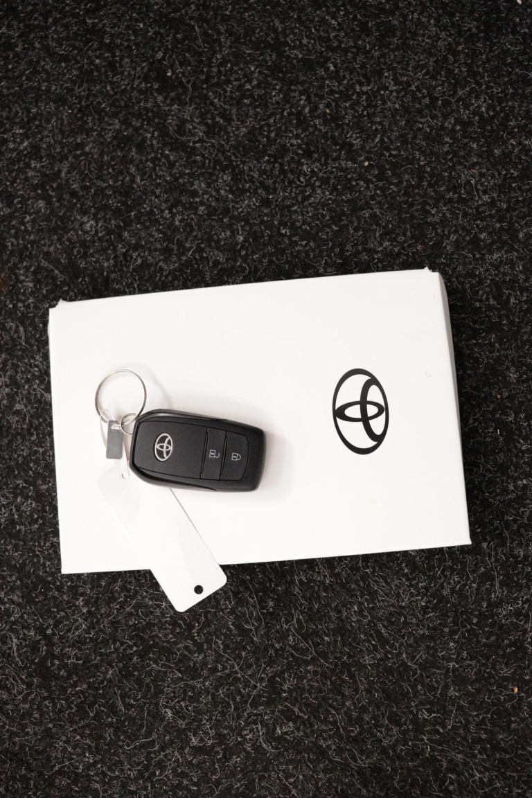 Toyota C-HR - 1.8 Hybrid 140 Dynamic 11