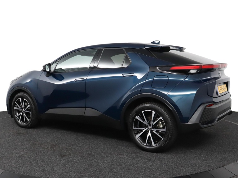 Toyota C-HR - 1.8 Hybrid 140 Dynamic 12