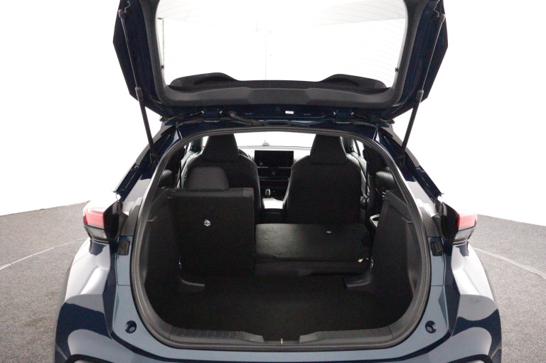 Toyota C-HR - 1.8 Hybrid 140 Dynamic 24