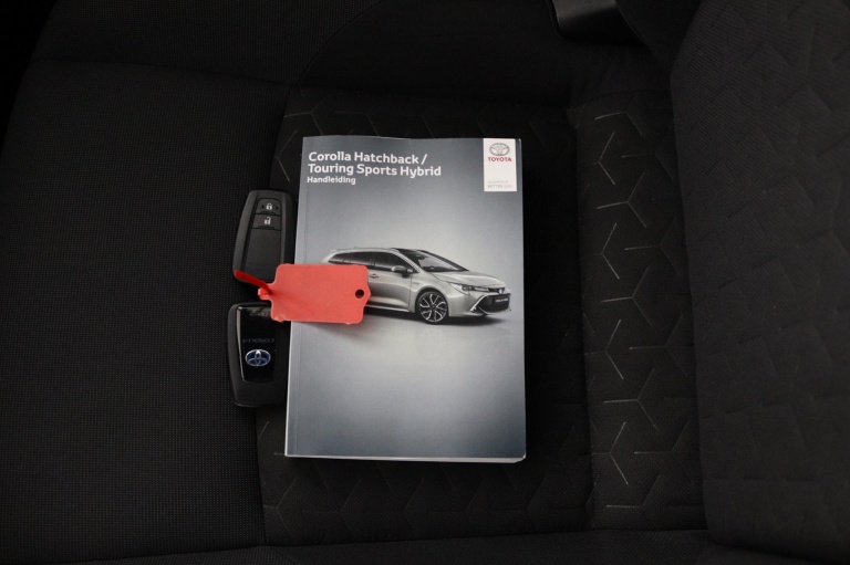 Toyota Corolla Touring Sports - 1.8 Hybrid 11