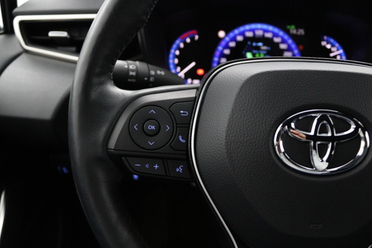 Toyota Corolla Touring Sports - 1.8 Hybrid 19