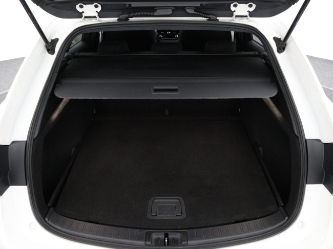 Toyota Corolla Touring Sports - 1.8 Hybrid