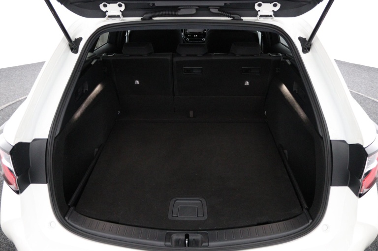 Toyota Corolla Touring Sports - 1.8 Hybrid 24