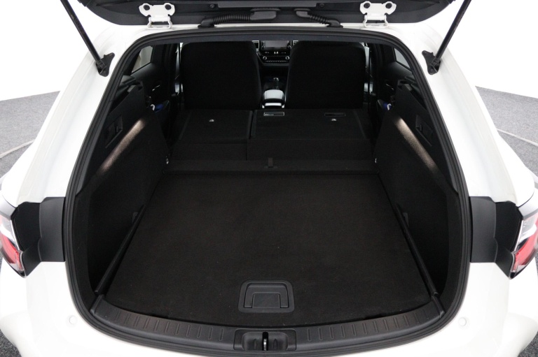 Toyota Corolla Touring Sports - 1.8 Hybrid 26