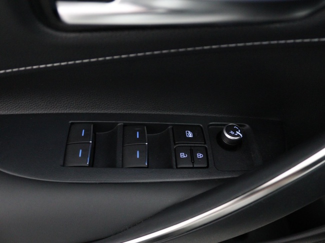 Toyota Corolla Touring Sports - 1.8 Hybrid