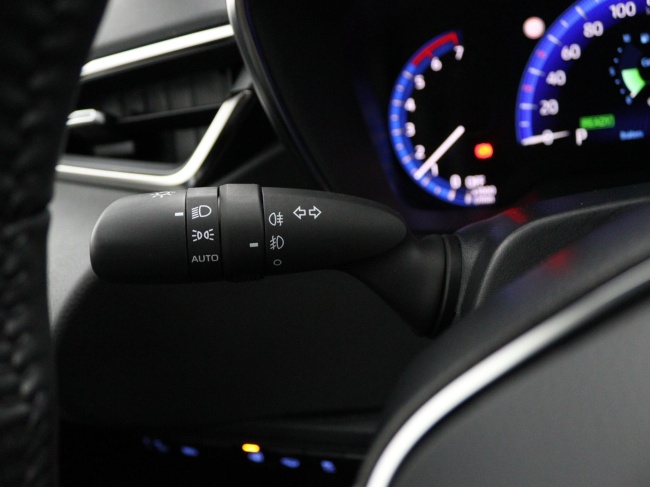 Toyota Corolla Touring Sports - 1.8 Hybrid