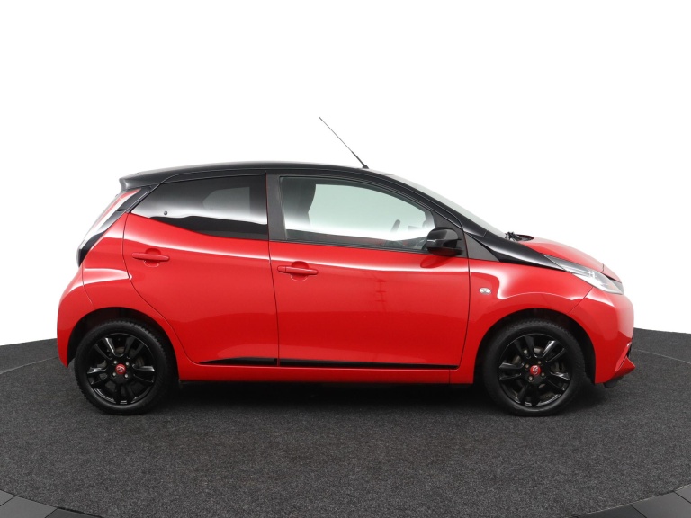 Toyota Aygo - 1.0 VVT-i x-cite 12