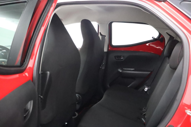 Toyota Aygo - 1.0 VVT-i x-cite 17