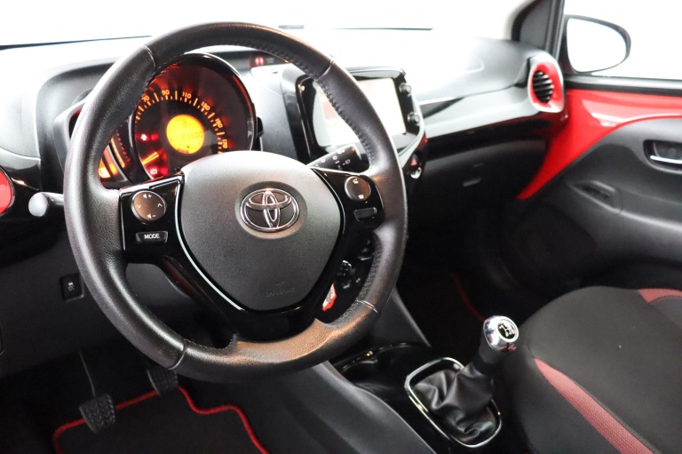 Toyota Aygo - 1.0 VVT-i x-cite 18