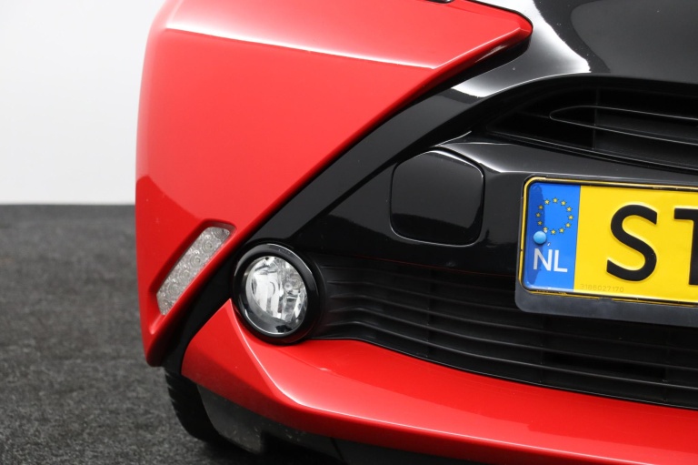 Toyota Aygo - 1.0 VVT-i x-cite 32