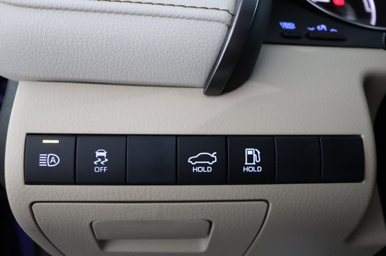 Toyota Camry - 2.5 Hybrid Executive 25