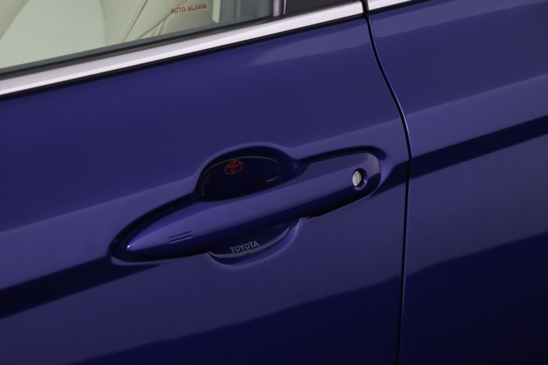 Toyota Camry - 2.5 Hybrid Premium 31