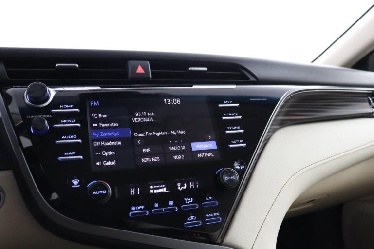 Toyota Camry - 2.5 Hybrid Premium 7