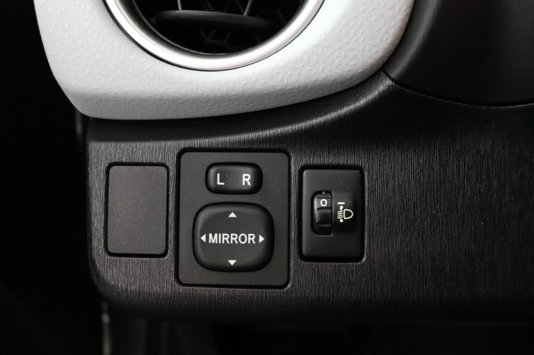 Toyota Yaris - 1.5 Full Hybrid Aspiration 28