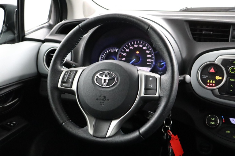 Toyota Yaris - 1.5 Full Hybrid Aspiration 37