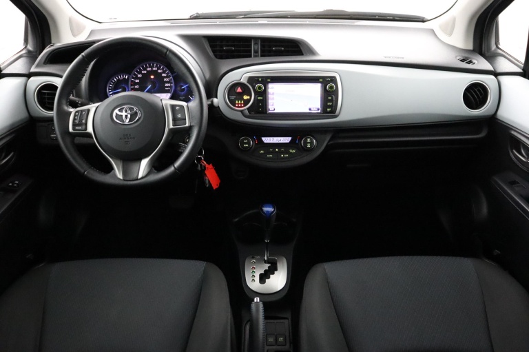 Toyota Yaris - 1.5 Full Hybrid Aspiration 4