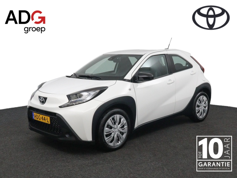 Toyota Aygo X - 1.0 VVT-i MT Play 1