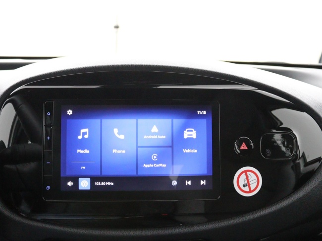 Toyota Aygo X - 1.0 VVT-i MT Play