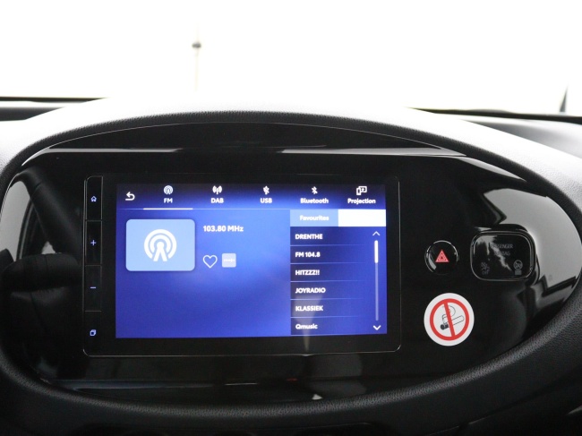 Toyota Aygo X - 1.0 VVT-i MT Play