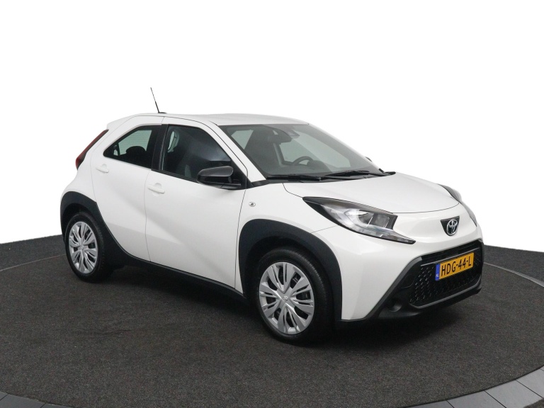 Toyota Aygo X - 1.0 VVT-i MT Play 2
