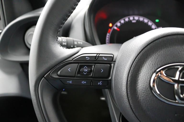 Toyota Aygo X - 1.0 VVT-i MT Play 20