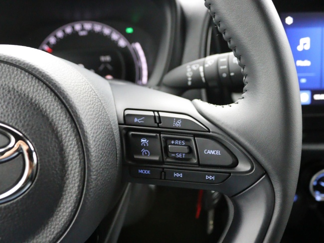 Toyota Aygo X - 1.0 VVT-i MT Play