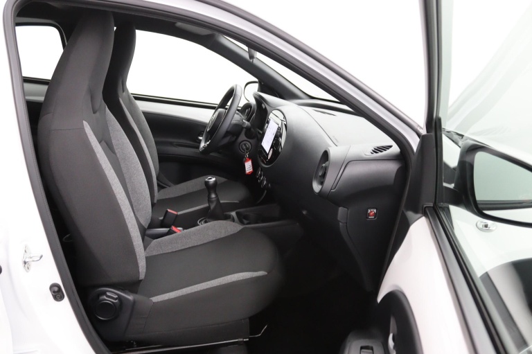 Toyota Aygo X - 1.0 VVT-i MT Play 23