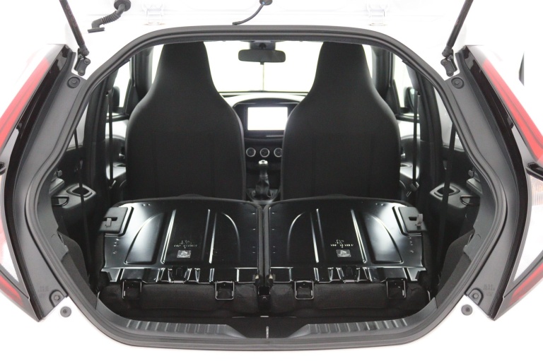 Toyota Aygo X - 1.0 VVT-i MT Play 26