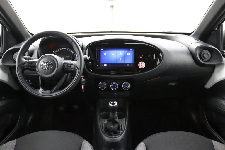 Toyota Aygo X - 1.0 VVT-i MT Play 9