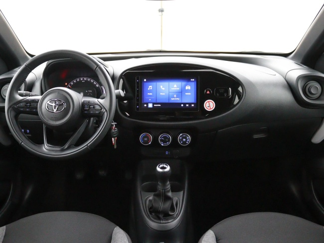 Toyota Aygo X - 1.0 VVT-i MT Play